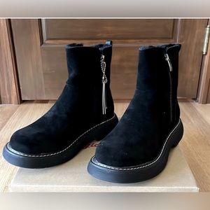 RELIGIOUS COMFORT Nottingham Waterproof Faux Fur Lined Bootie 9 black boot